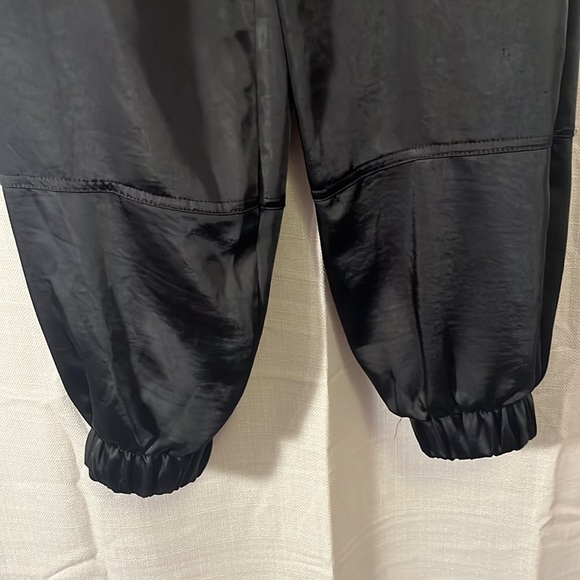 Satin cargo pants - Picture 4 of 5